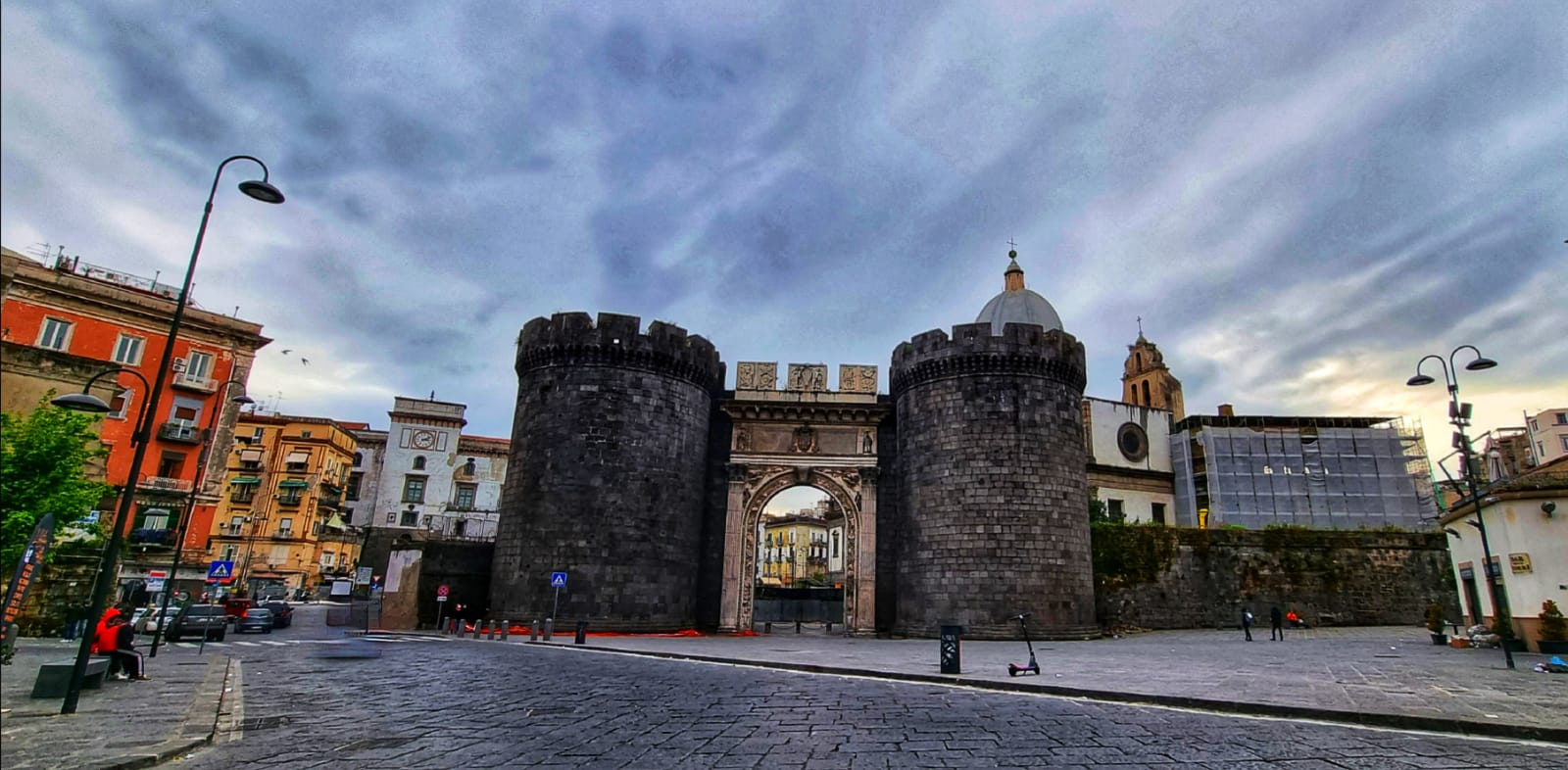 PORTA CAPUANA - Napoli in foto